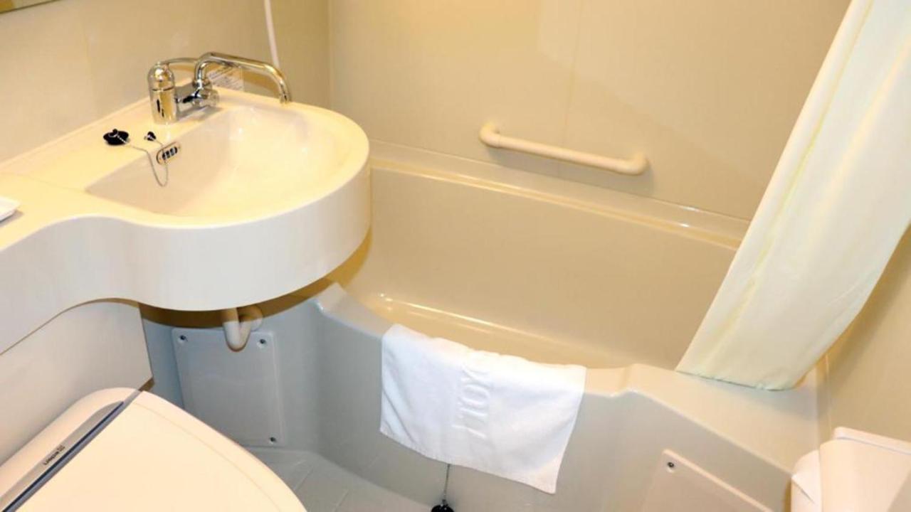 Toyoko Inn Kashiwa-Eki Higashi-Guchi 외부 사진
